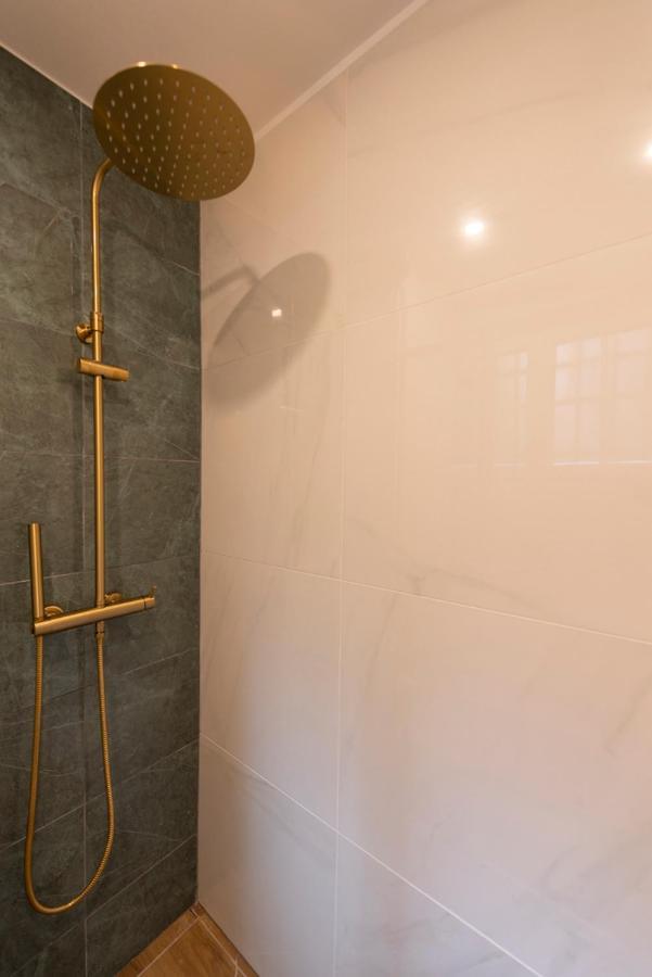 Au Pied De La Tour Appartement Parijs Buitenkant foto
